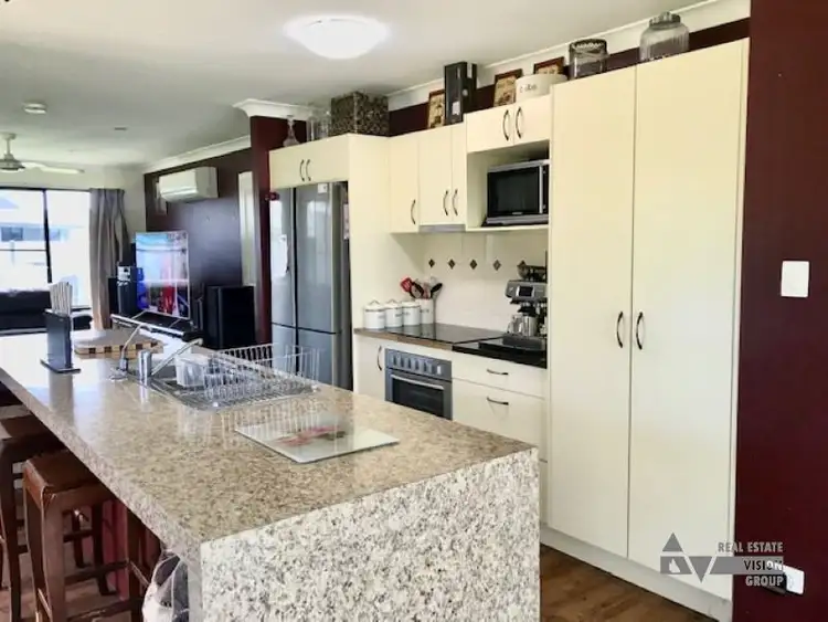 Seventh view of Homely house listing, 14 Baird St, Emerald QLD 4720