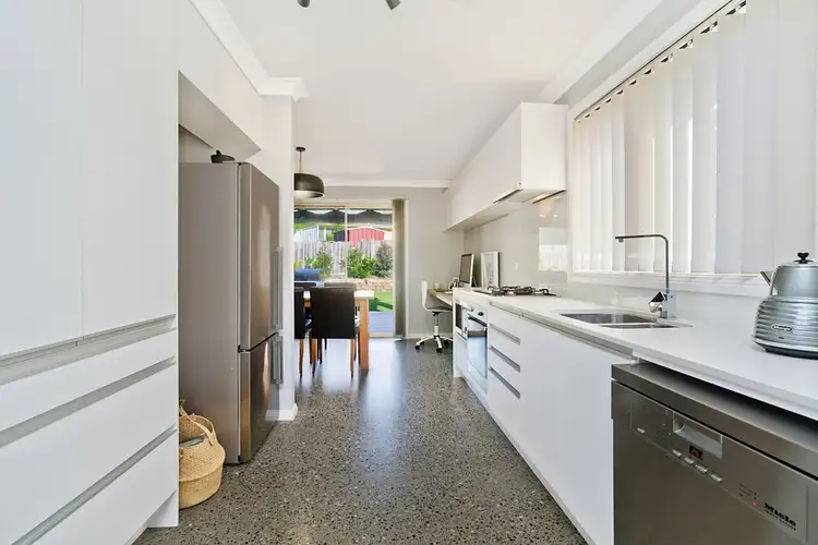 Unit 2/8 Excalibur Pde, Valentine NSW 2280