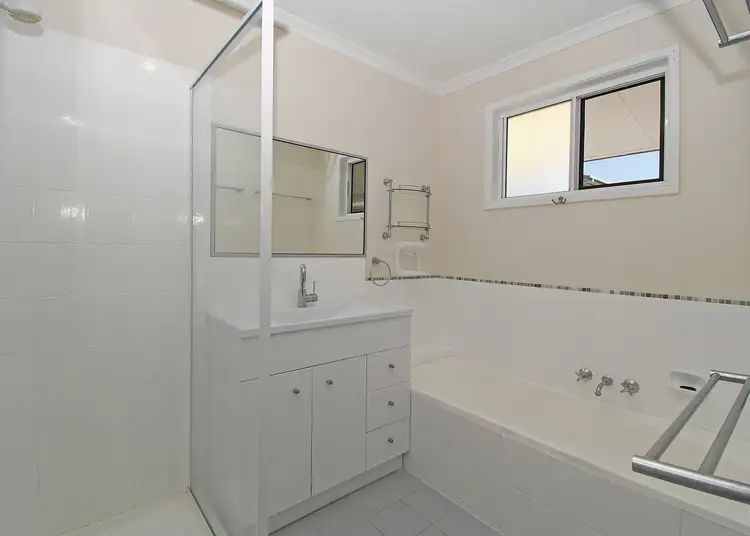 Second view of Homely house listing, 4 Par Ct, Urraween QLD 4655