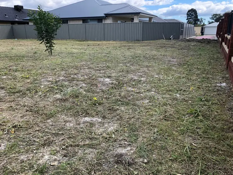 2 Elkington Pass, Huntingdale WA 6110