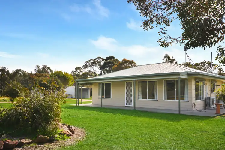 26 Waterhole Rd, Pomonal VIC 3381