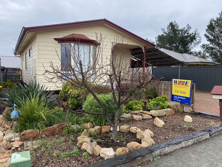 18 North Tce, Gladstone SA 5473