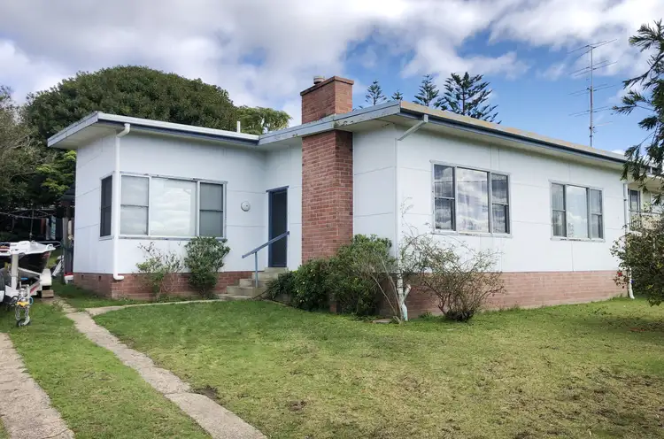 15 Flora St, Eden NSW 2551