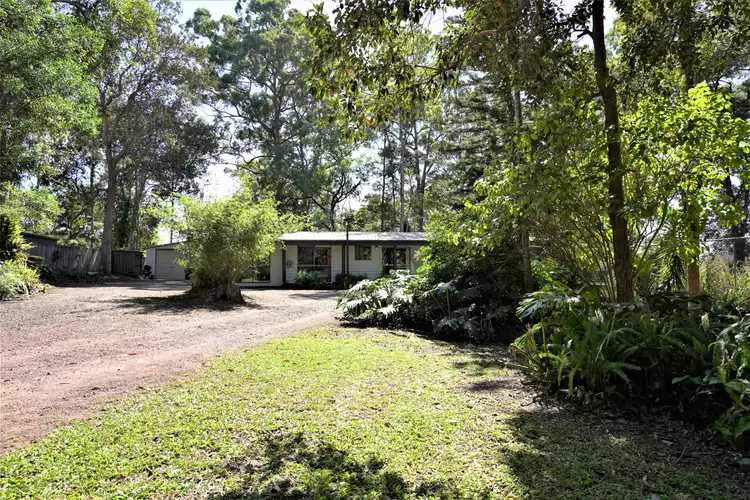 462 Connection Rd, Mooloolah Valley QLD 4553