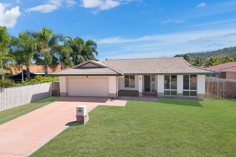 18 Wallace Cct, Kirwan QLD 4817