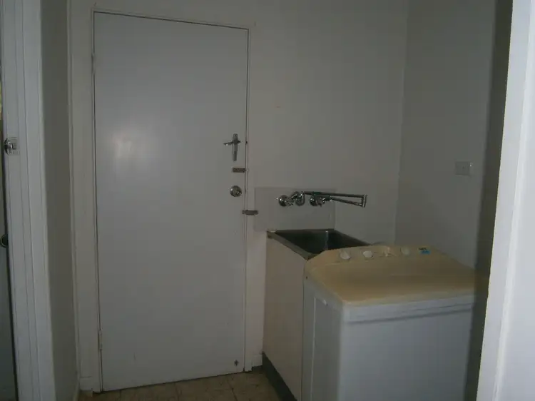 Fifth view of Homely unit listing, 2/110 Grosskopf Street, Frenchville QLD 4701