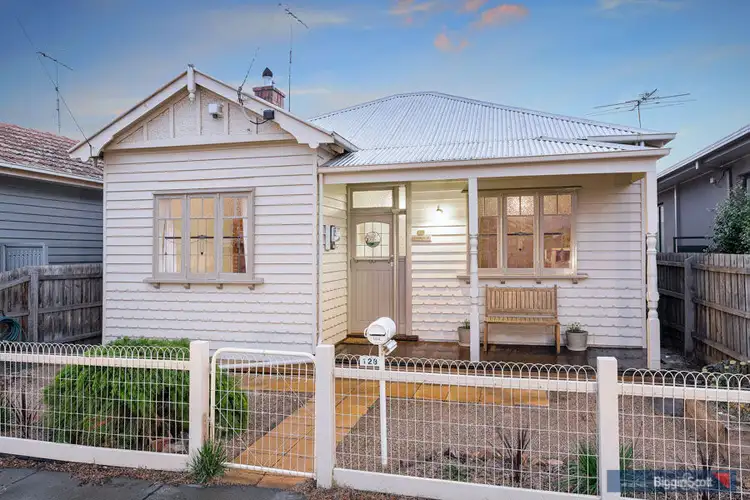 128 Empress Avenue, Kingsville VIC 3012
