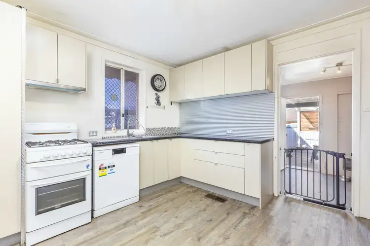 54 Donald Road, Queanbeyan NSW 2620