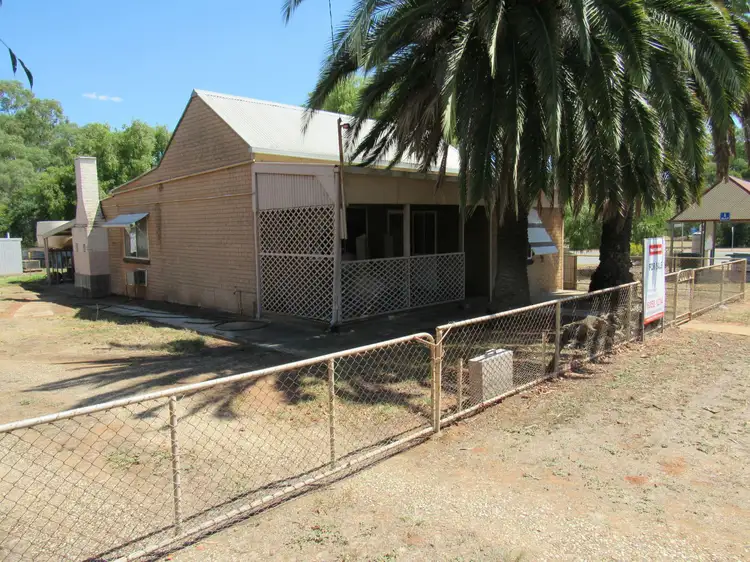 2 Bong Street, Rand NSW 2642
