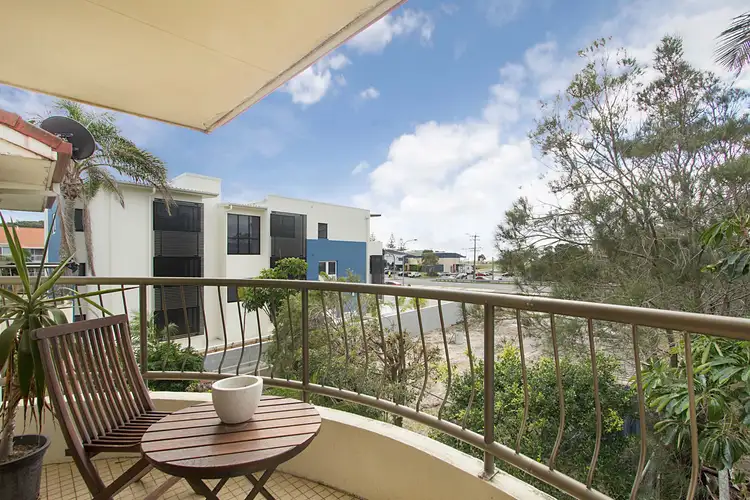 5/3 Nyrang Avenue, Palm Beach QLD 4221