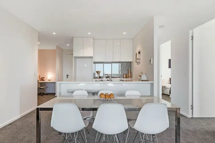 Third view of Homely apartment listing, 4001/618 Lonsdale Street, Melbourne VIC 3000