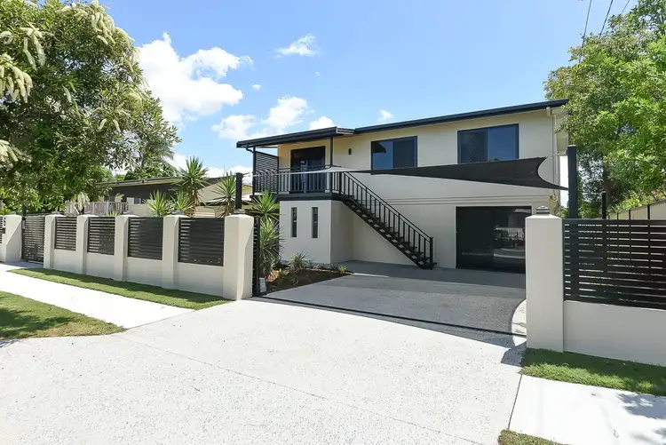 6 Carcoola Street, Kingston QLD 4114