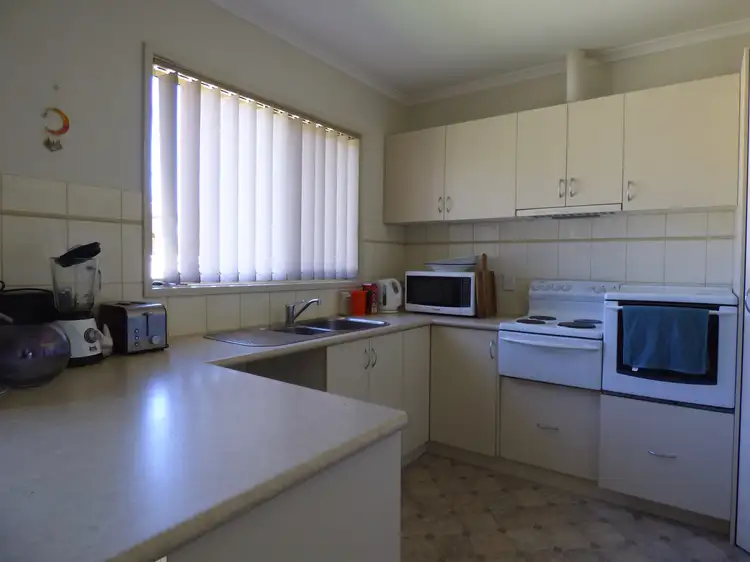 Fourth view of Homely unit listing, 1/1-3 Peppermint Pl, Benalla VIC 3672