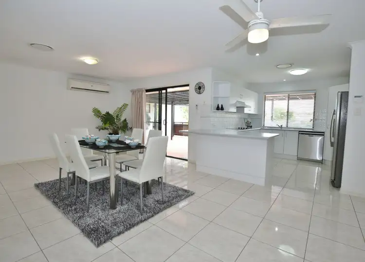 Seventh view of Homely house listing, 2 Bishop Court, Southside QLD 4570