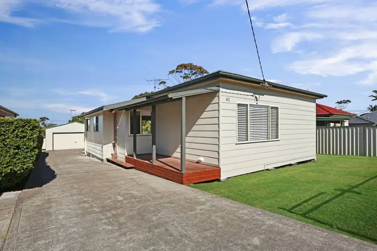 42 Stanley Street, Belmont NSW 2280
