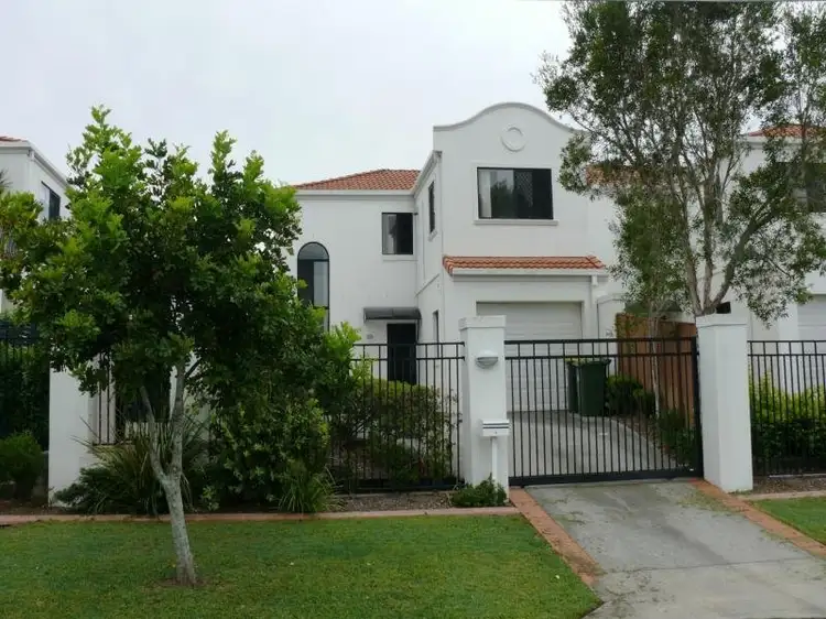 13/77 Bamboo Avenue, Benowa QLD 4217