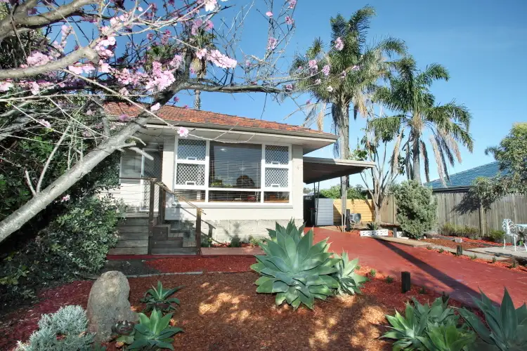 Second view of Homely house listing, 4 Kerry St, Hamilton Hill WA 6163