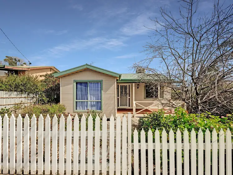 7 Warra St, Tallangatta VIC 3700
