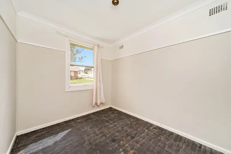 Sixth view of Homely house listing, 3 Duke St, Goulburn NSW 2580