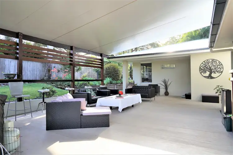 10 Jelen Dr, Mooloolah Valley QLD 4553