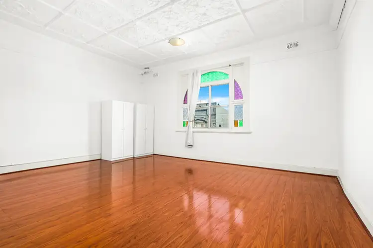 348 Bay St