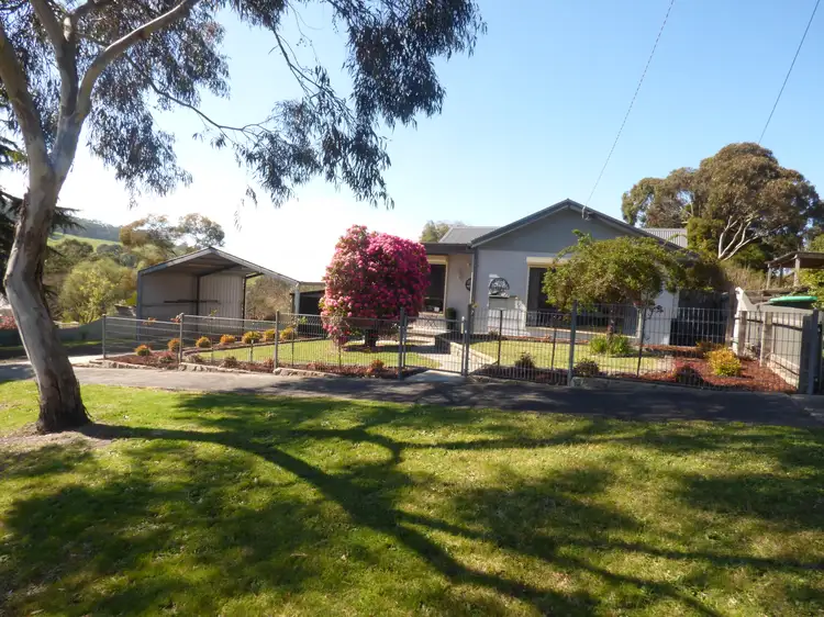 Main view of Homely house listing, 4 Roxburgh Rd, Yallourn North VIC 3825