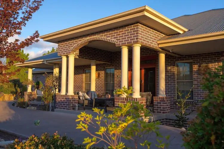 Second view of Homely house listing, 2 Thomas Pl, Razorback NSW 2571