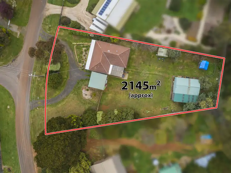 Third view of Homely house listing, 4 Clifton Dr, Lancefield VIC 3435