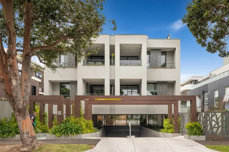 Unit 107/26 Warleigh Gr, Brighton VIC 3186