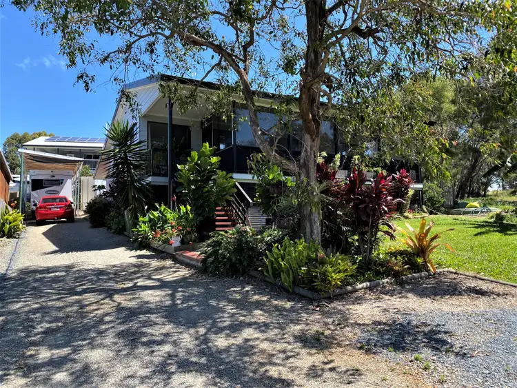 45 Timothy St, Macleay Island QLD 4184