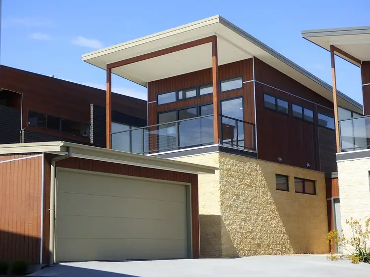 Home Villa 5/6-8 Lake Street, Eden NSW 2551