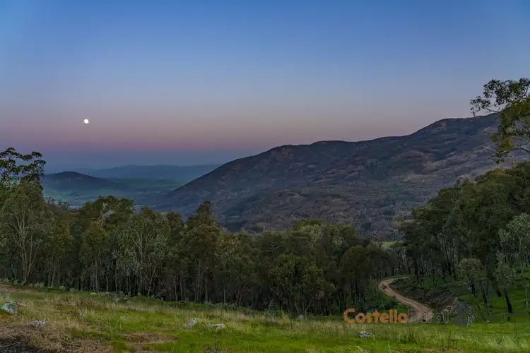 230 Eighty Acre Rd, Pine Mountain VIC 3709