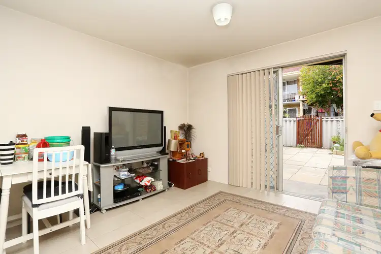 Second view of Homely unit listing, 18B/305 Harborne St, Glendalough WA 6016