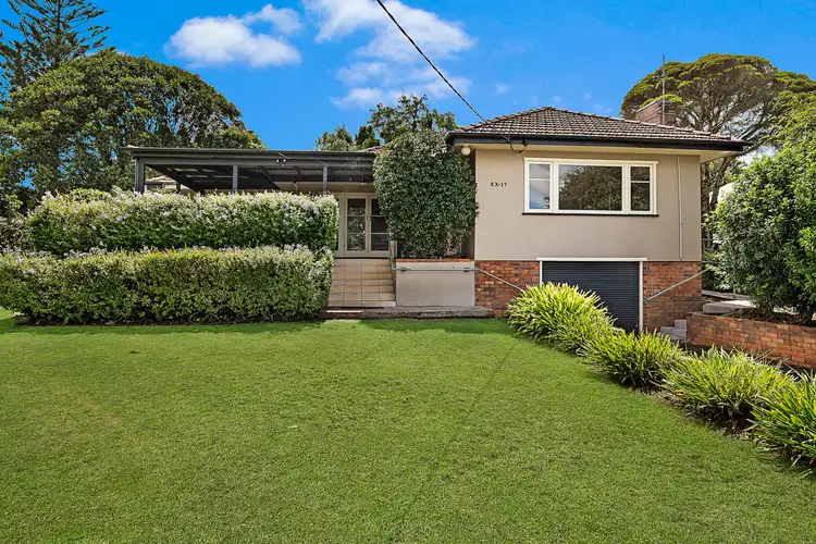 17 Alford St, Mount Lofty QLD 4350