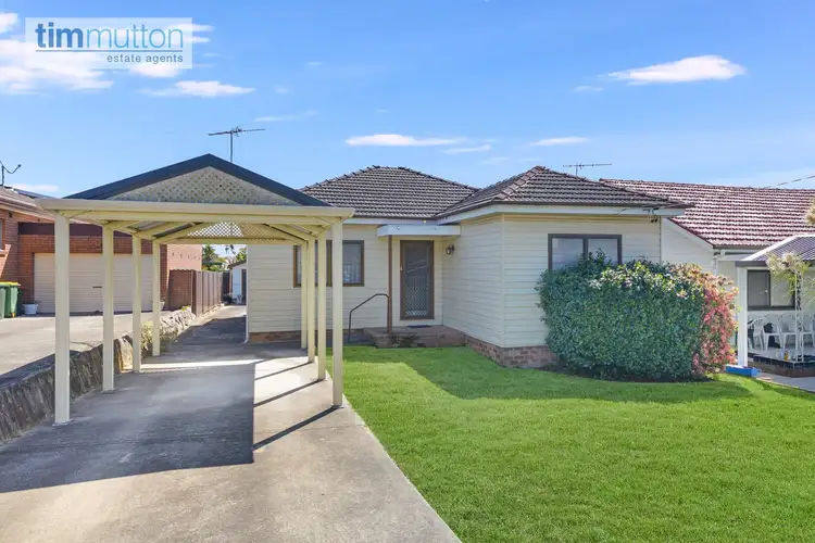 42 Clifford St, Panania NSW 2213