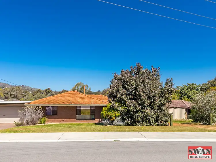 6 Abingdon Rd, Swan View WA 6056