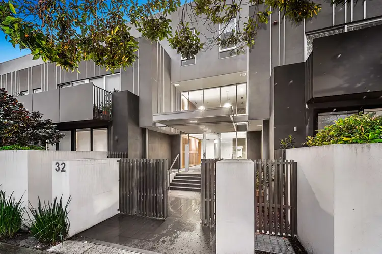 Unit 15/32 Outer Cres, Brighton VIC 3186