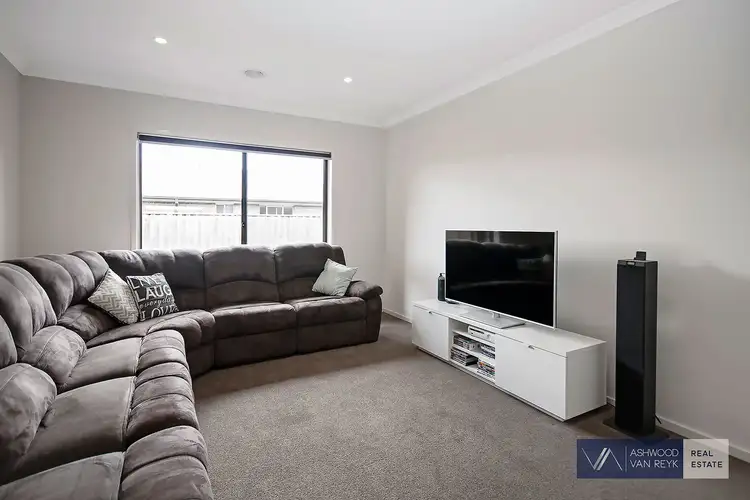 Sixth view of Homely house listing, 8 Whipbird St, Bairnsdale VIC 3875