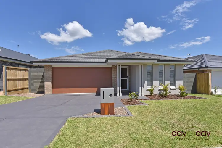 17 Kumba St, Fletcher NSW 2287