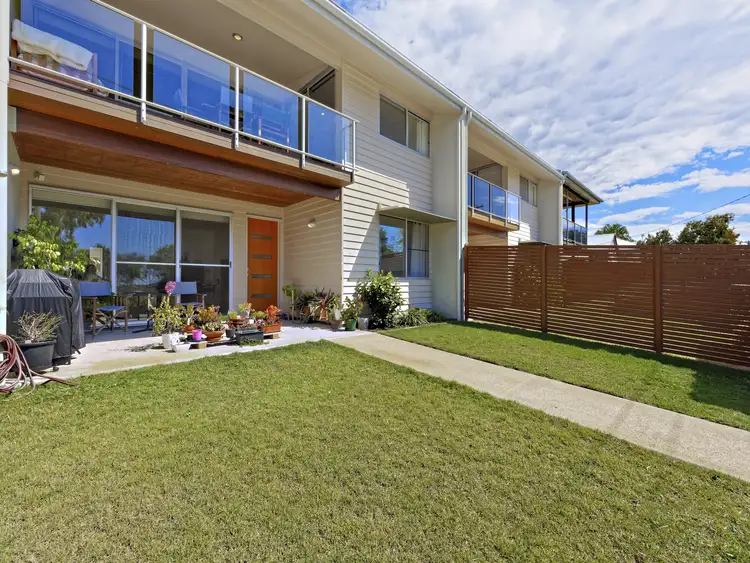Second view of Homely unit listing, Unit 3/19 Barramundi Dr, Woodgate QLD 4660