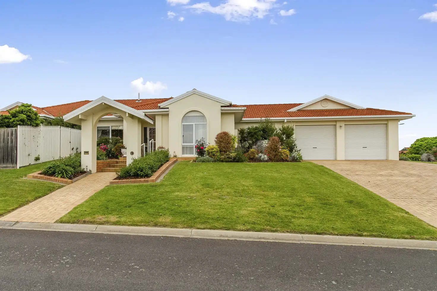 Main view of Homely house listing, 18 Chester Cl, Traralgon VIC 3844