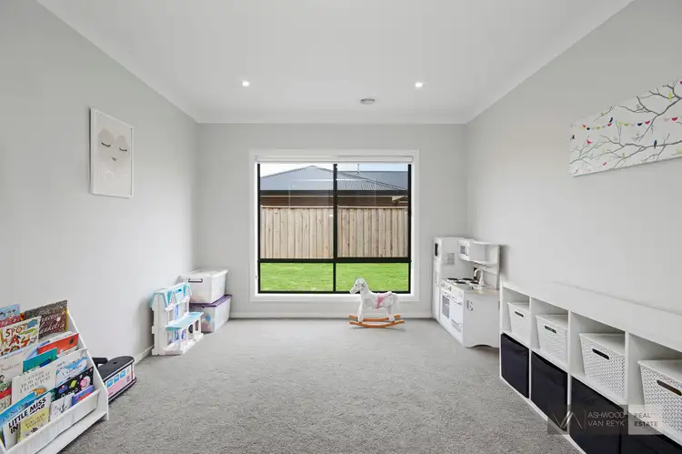 Fifth view of Homely house listing, 28 Whipbird St, Bairnsdale VIC 3875