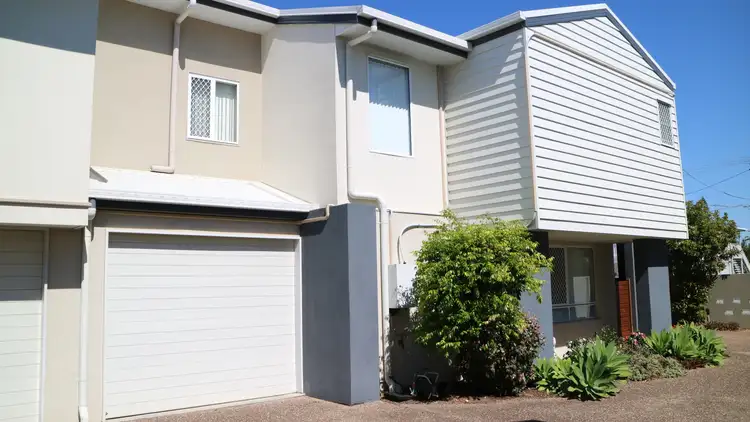 Second view of Homely townhouse listing, Unit 3/21-23 Thompson Cres, Clontarf QLD 4019