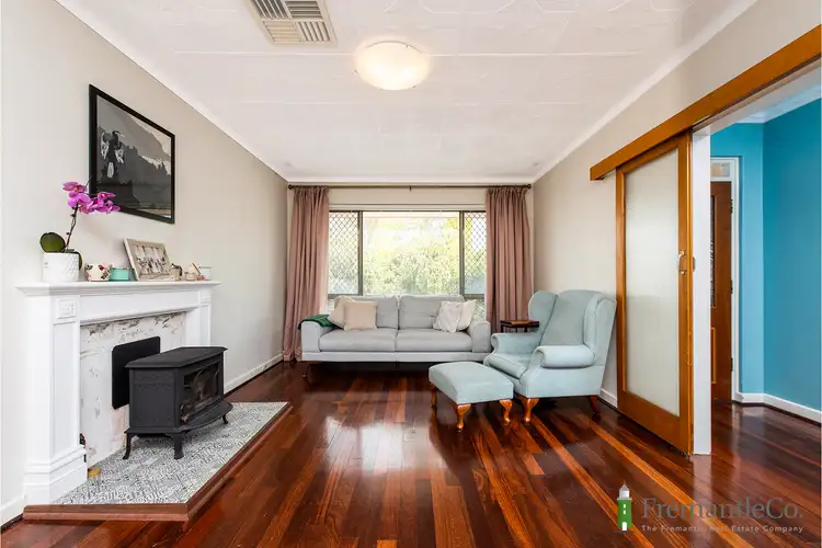 142B Rockingham Rd, Hamilton Hill WA 6163