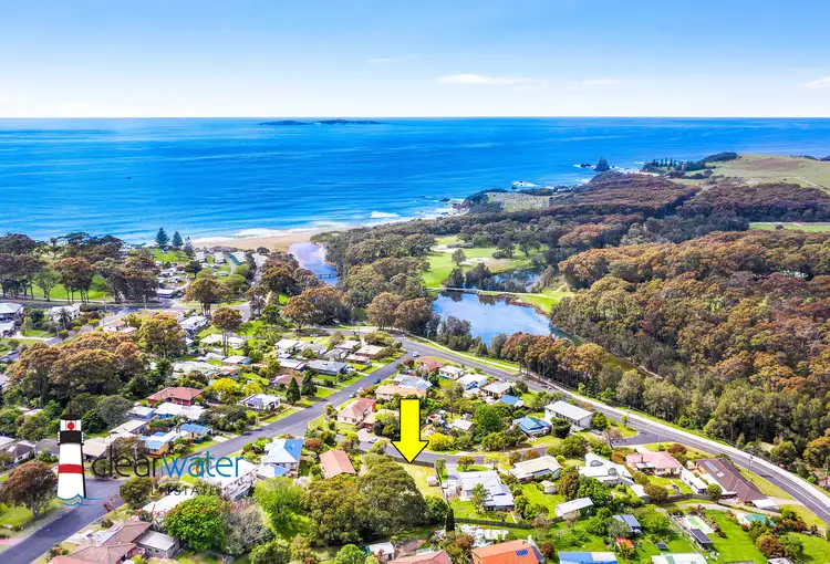 4 Harper Cres, Narooma NSW 2546