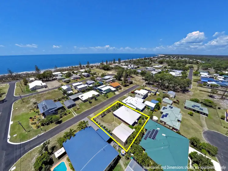 7 Wattle St, Woodgate QLD 4660
