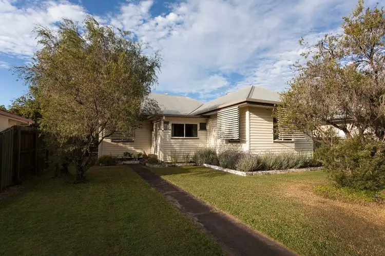 86 Dundas St, Granville QLD 4650