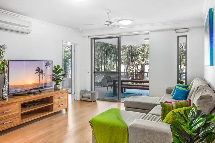 Main view of Homely unit listing, 4 Banksia/154 Musgrave Ave, Southport QLD 4215