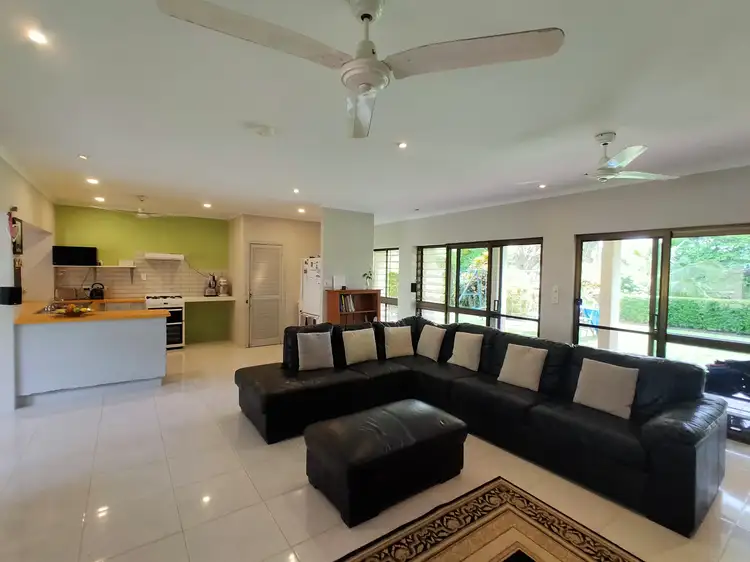 10 Webb Ct, Bingil Bay QLD 4852