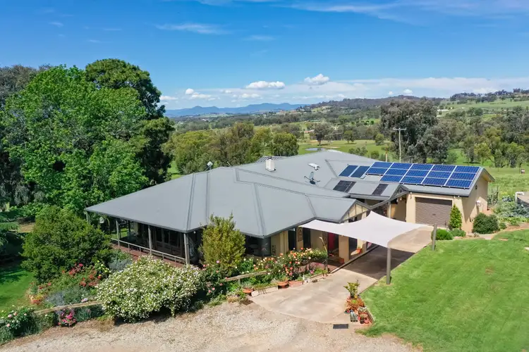 69 Dellven Dr, Table Top NSW 2640